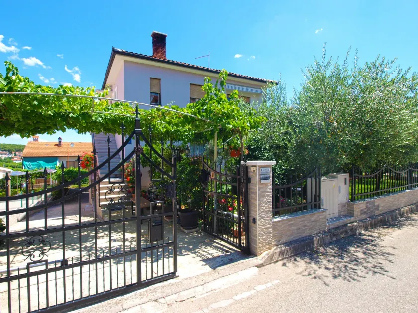 Apartment Luciano 1540 - Image 1