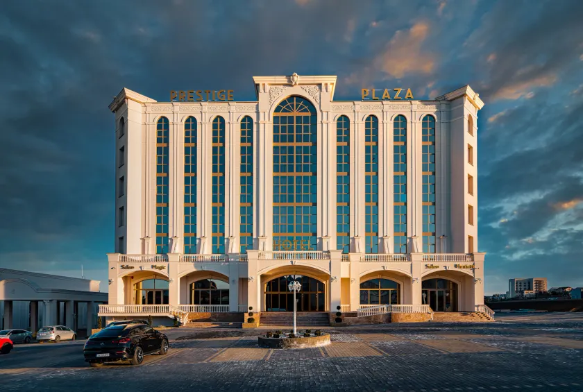PRESTIGE PLAZA - Image 1