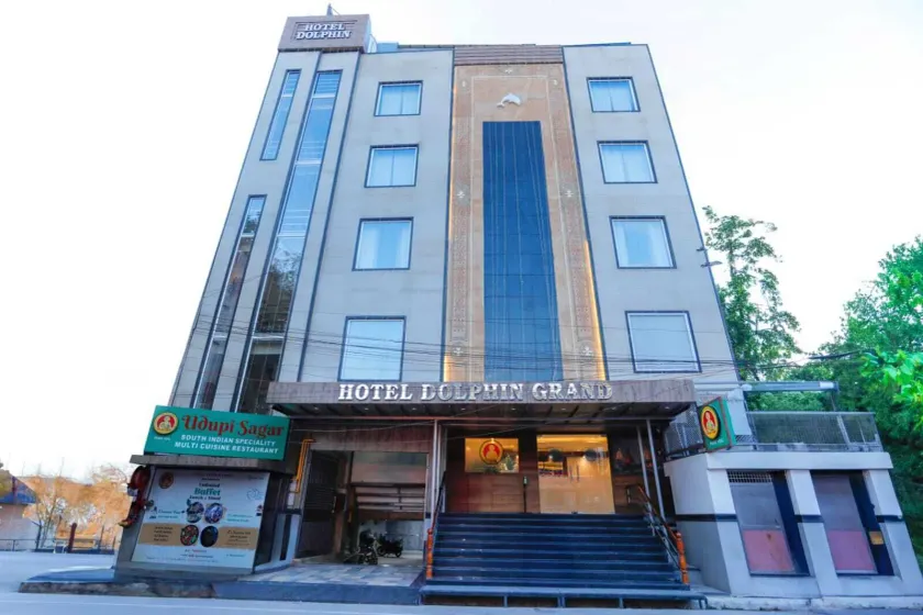 HOTEL DOLPHIN GRAND  - Image 1