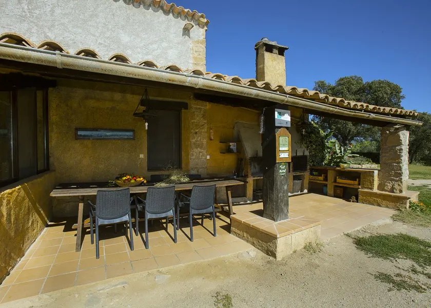 Maison de vacances 'El Porxet' avec vue sur la montagne, piscine partagée et Wi-Fi - Image 1