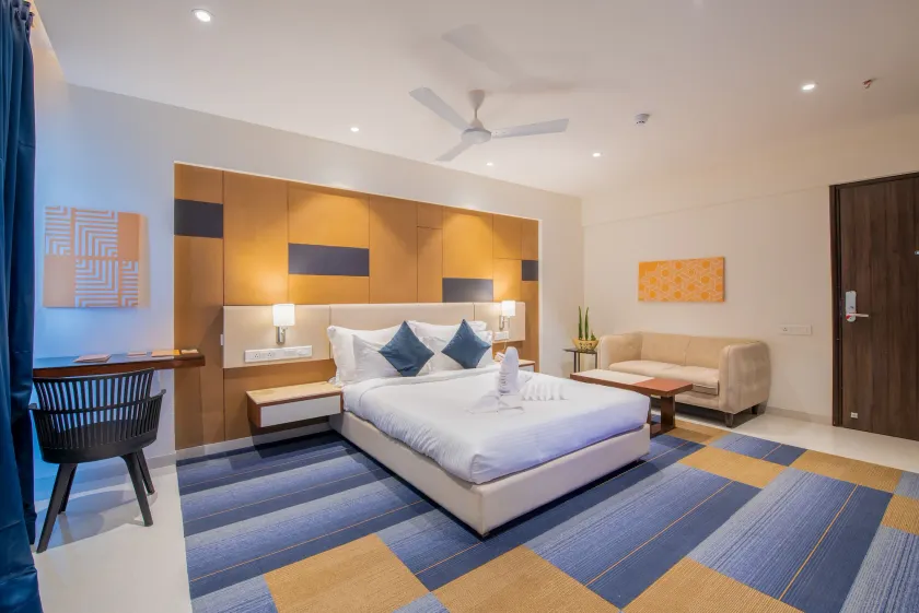 StayBird - B Suite, Business Hotel, Kharadi - Image 1