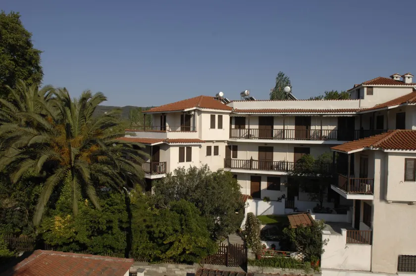 Apartments Hotel Magani - Image 1