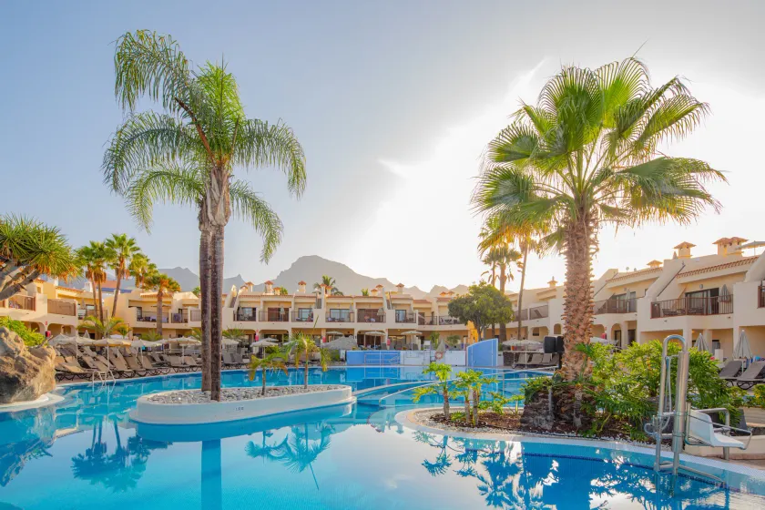 Royal Sunset Beach Club - Image 1
