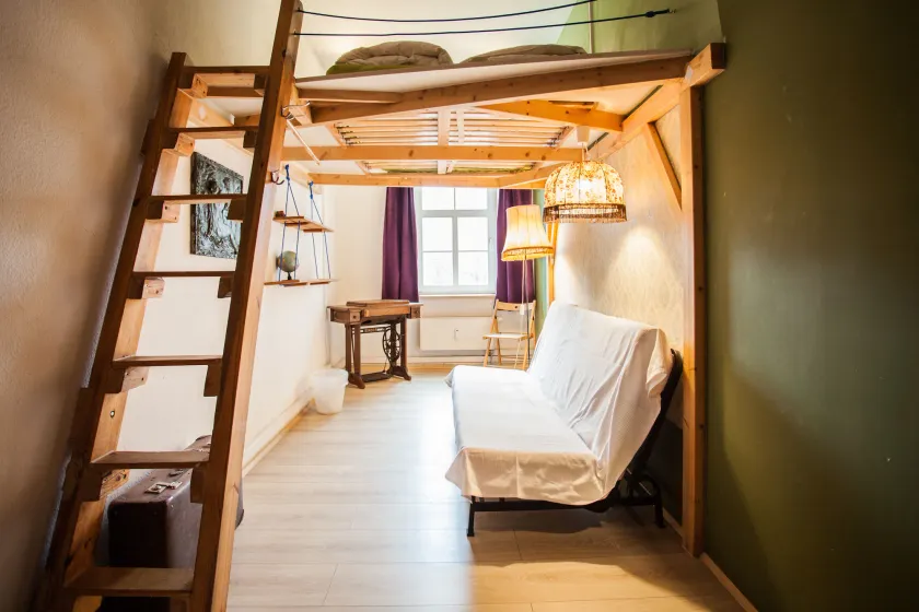 Labyrinth Hostel Weimar - Image 1