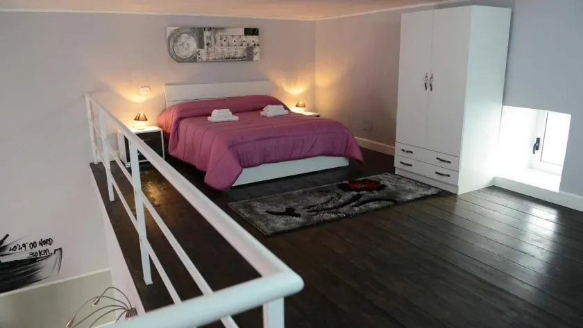 B&B La Torretta Chiaia - Image 1