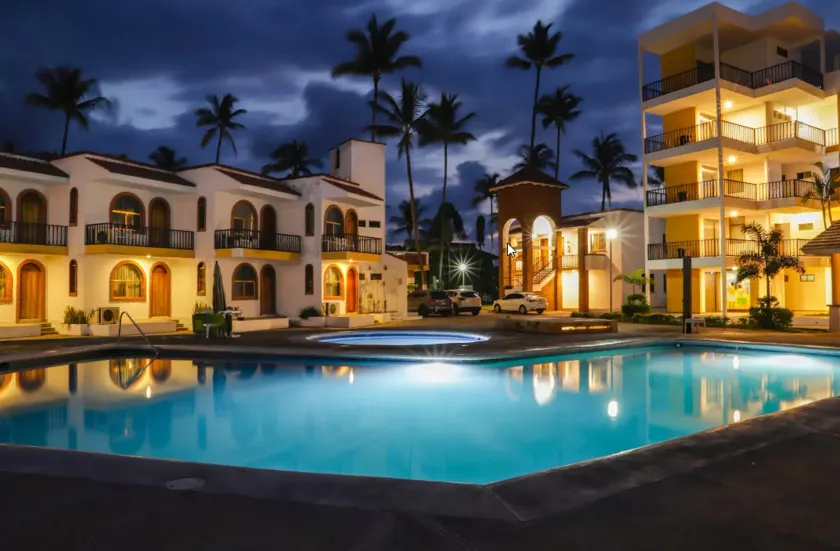 Costa Alegre Hotel & Suites - Image 1