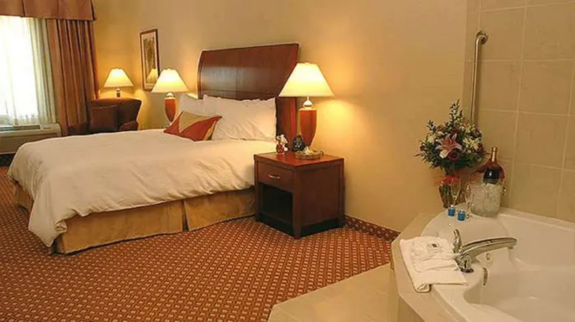 Hilton Garden Inn Victorville - Image 1
