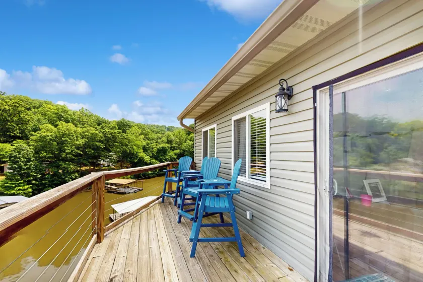 3BR Lakefront Home w/ 2 Living Rooms, Dock & W/D - Image 1