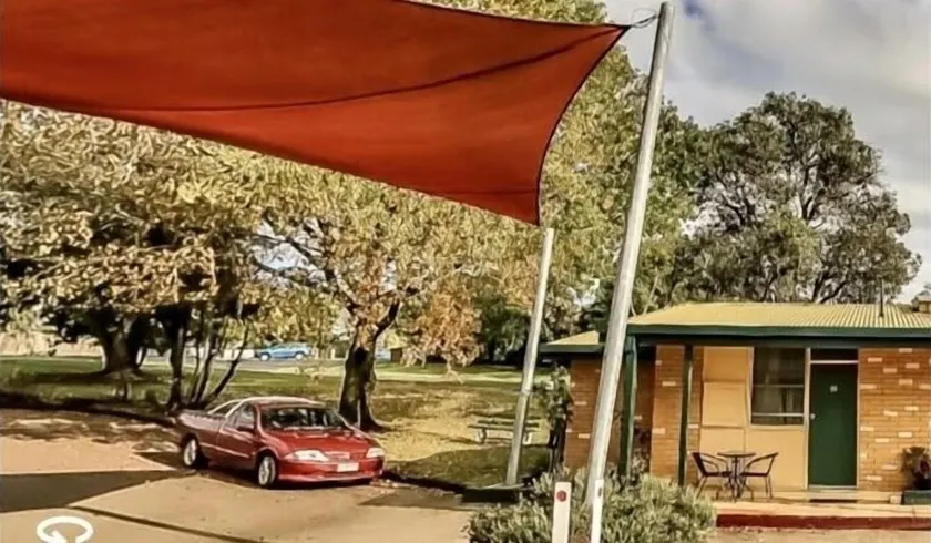 Orbost Country Man Motor Inn - Image 1