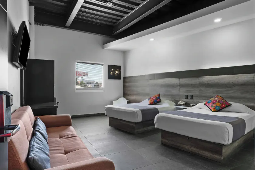 Homesuites Malecon - Image 1