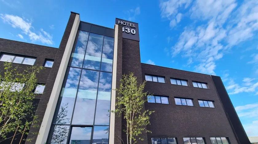 Hotel Le 830 Namur - Image 1
