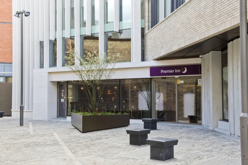 Premier Inn London Southwark - High St - Image 1