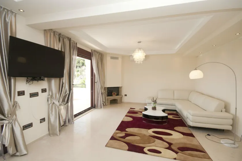 St.George Apartments - Image 1
