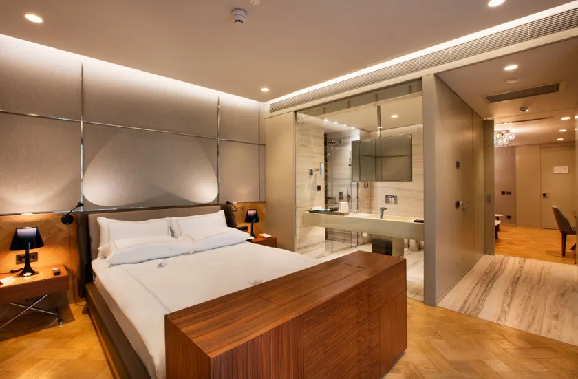 Fer Hotel - Image 1