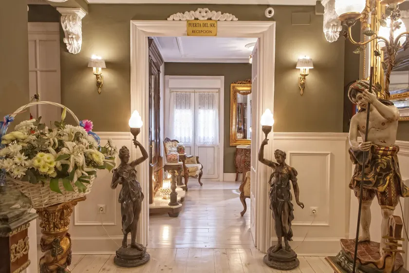 Hostal Boutique Puerta del Sol - Image 1