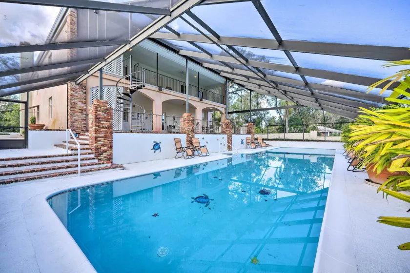 Lanai & Pool: Elegant Villa in Winter Haven! - Image 1