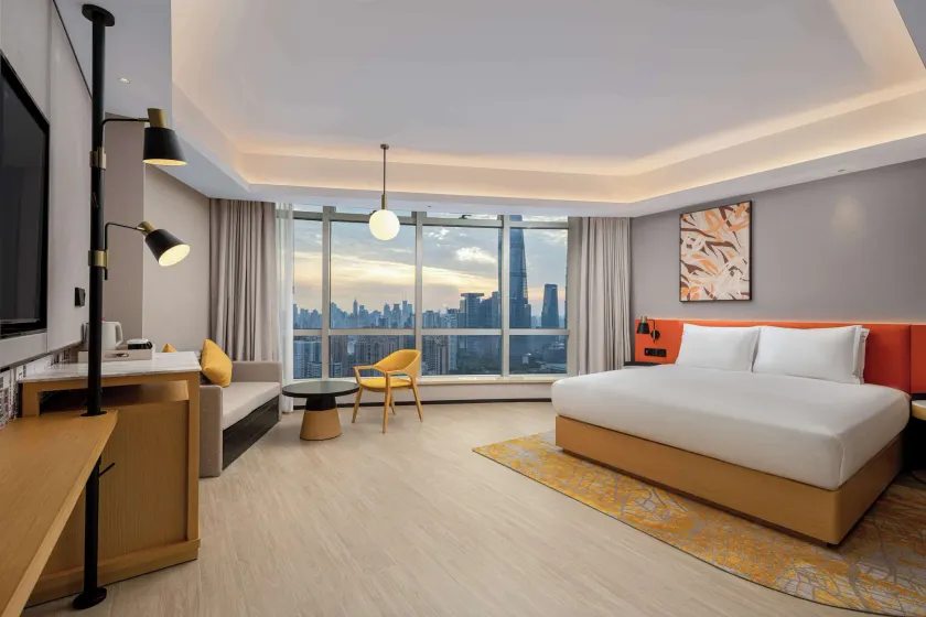 Hilton Garden Inn Shanghai Lujiazui - Image 1