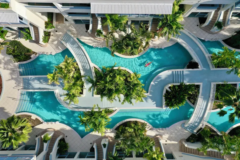Savannah Beach Club Hotel - Image 1