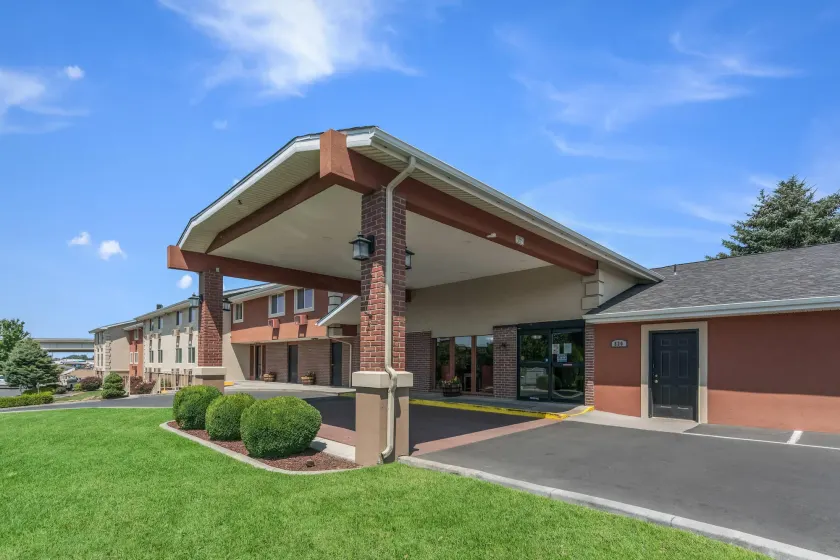Quality Inn & Suites Downtown Walla Walla - Image 1