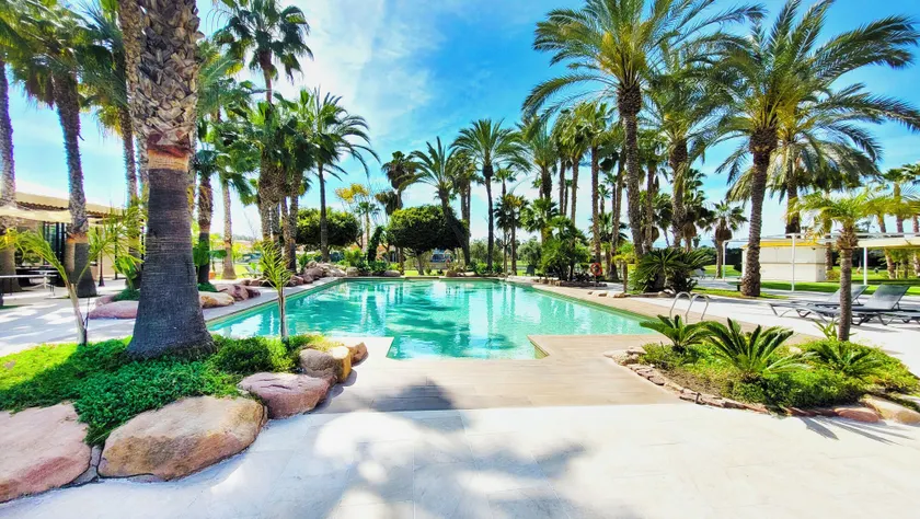 Hotel Alicante Golf - Image 1