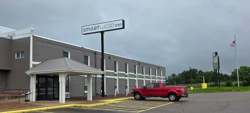 Smartwood Inn - Image 1