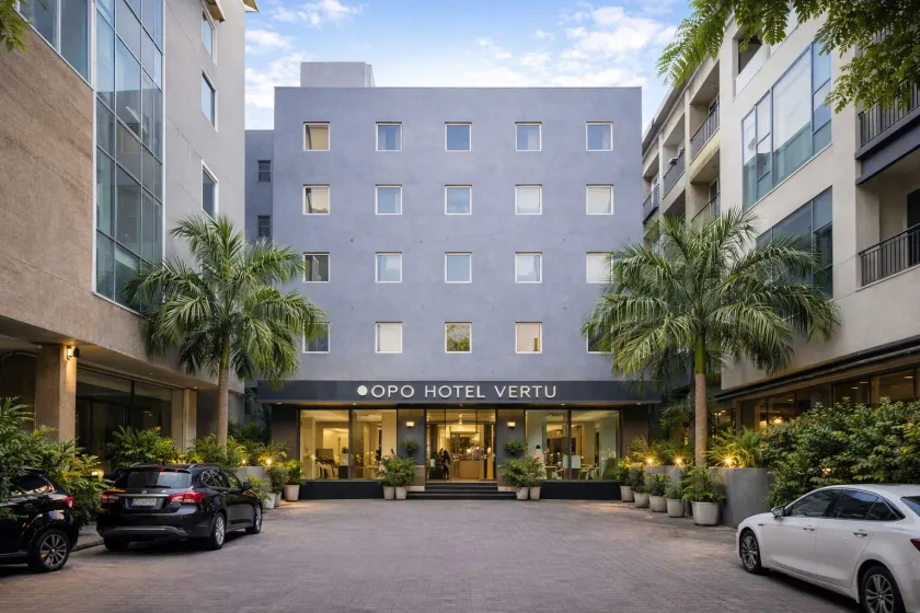 Hotel Vertu IGI Delhi Airport By OPO - FREE Airport Pick Up Or Drop - Image 1