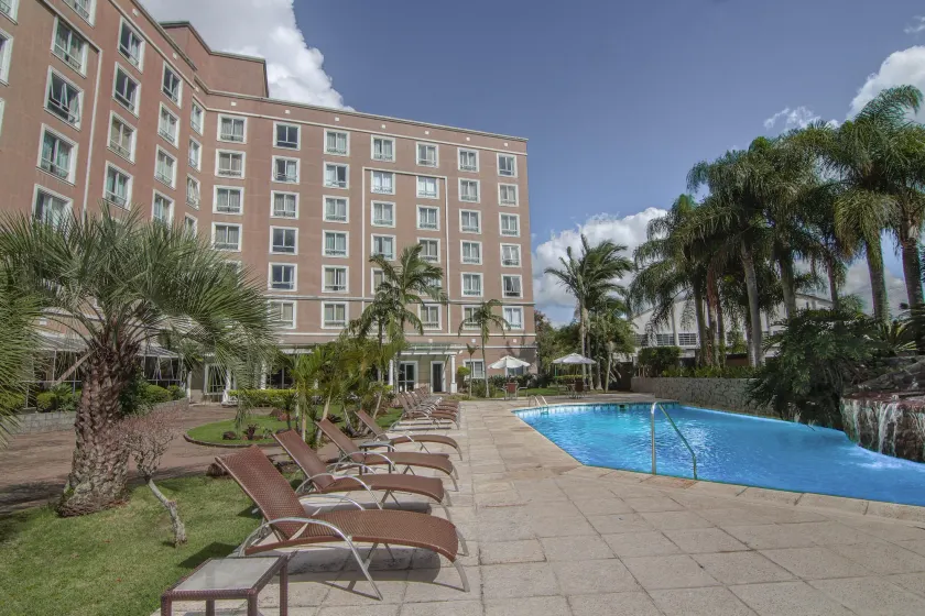 Hotel Deville Prime Porto Alegre - Image 1