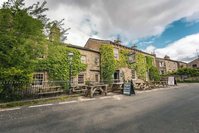 The Green Dragon at Hardraw - Image 1