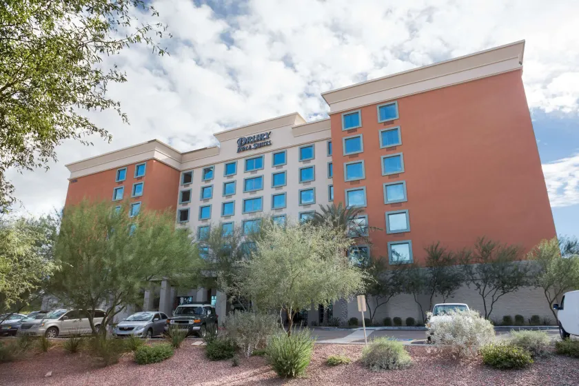 Drury Inn & Suites Phoenix Happy Valley - Image 1