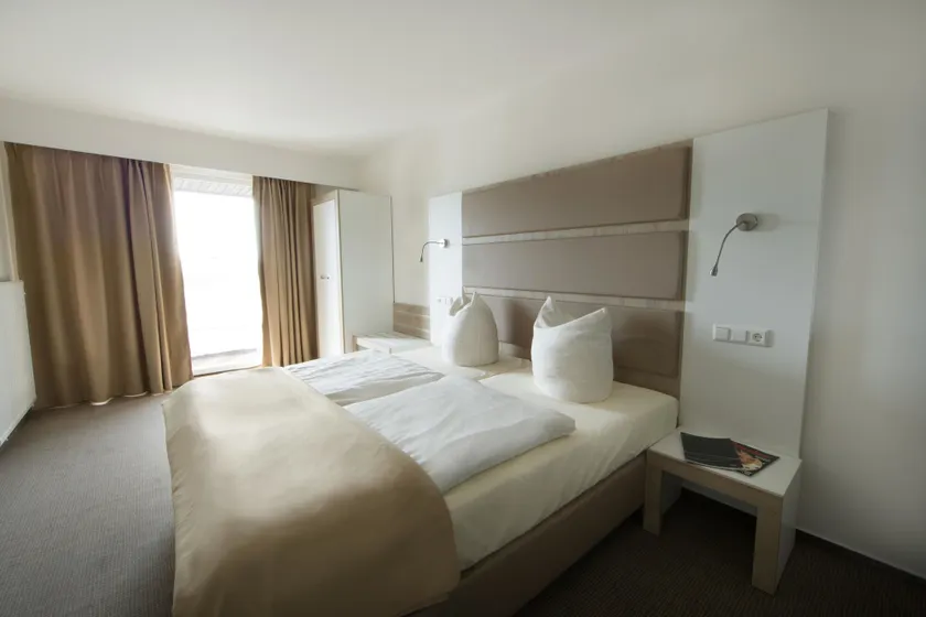 Confour Hotel - Image 1