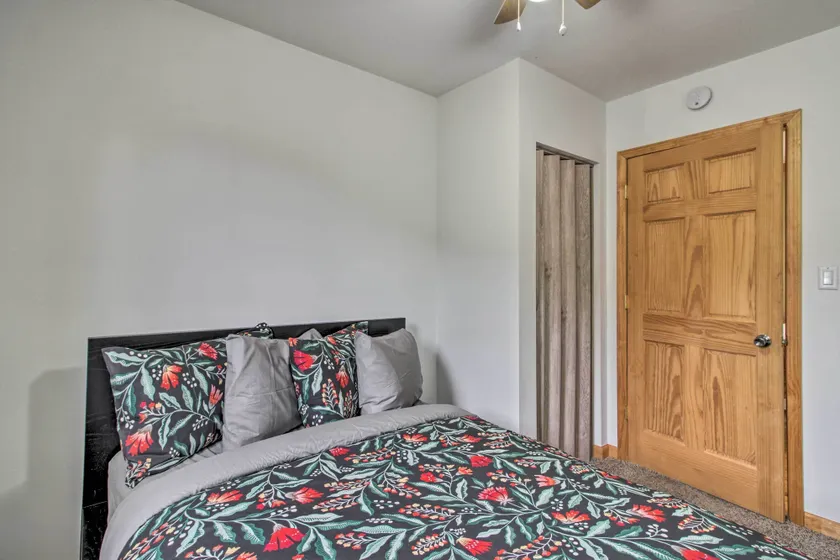 Dog-friendly Crosby Home w/ Bike Storage! - Værelse