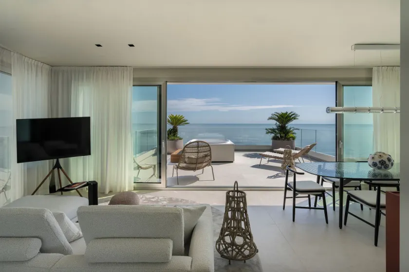 Opera Suite Hotel Pesaro - Image 1