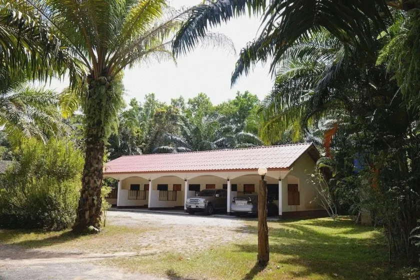 057 resort - Image 1