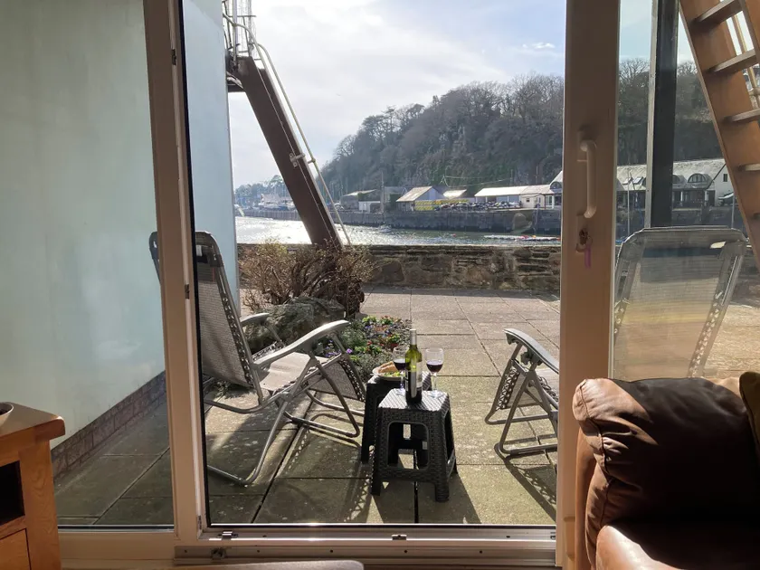 48A South Snowdon Wharf - Image 1
