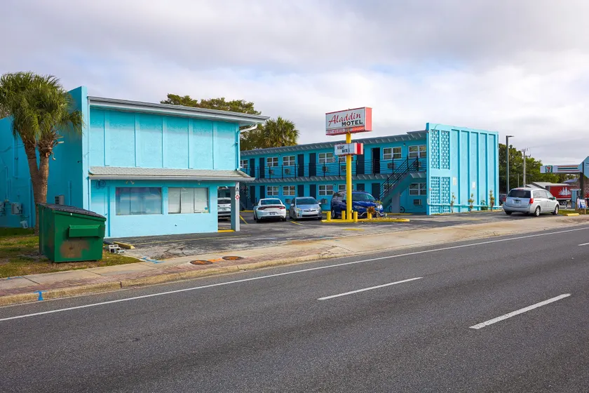 Aladdin Motel By OYO Merritt Island - Image 1