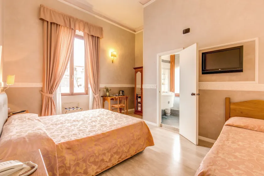 Hotel Martini - Image 1