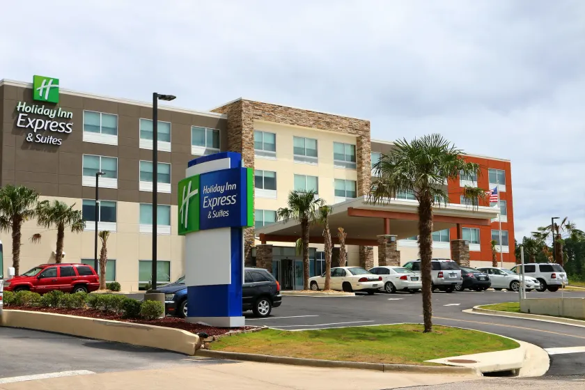 Holiday Inn Express & Suites Alabaster by IHG - Image 1