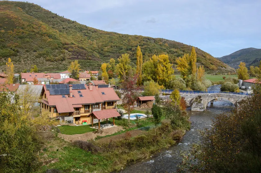 El Casar del Puente - Image 1