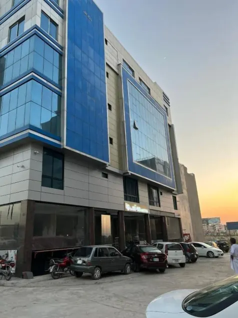 Nuva Hotel - Image 1