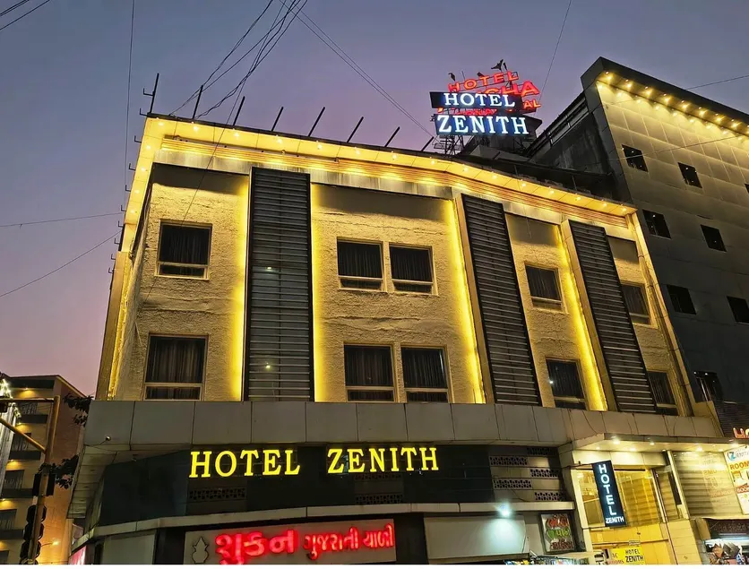 Hotel Zenith - Image 1