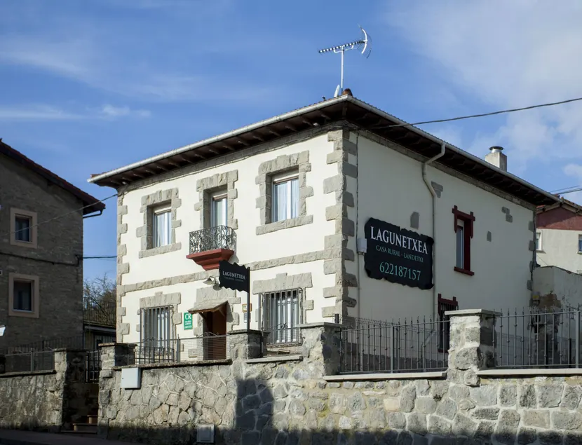Casa Rural Lagun Etxea - Image 1
