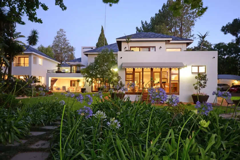 Hyde Park Guest House - Image 1