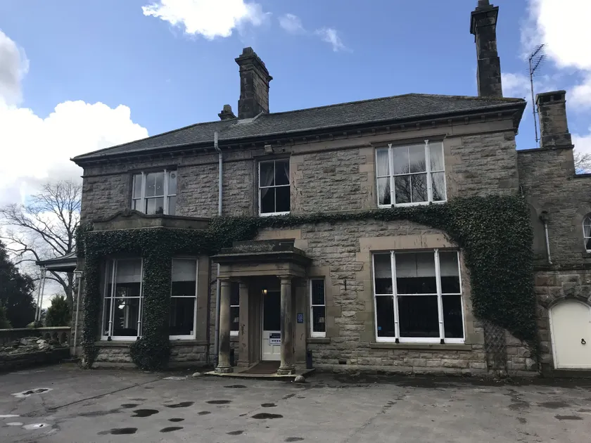 Broughton Craggs Hotel - Image 1
