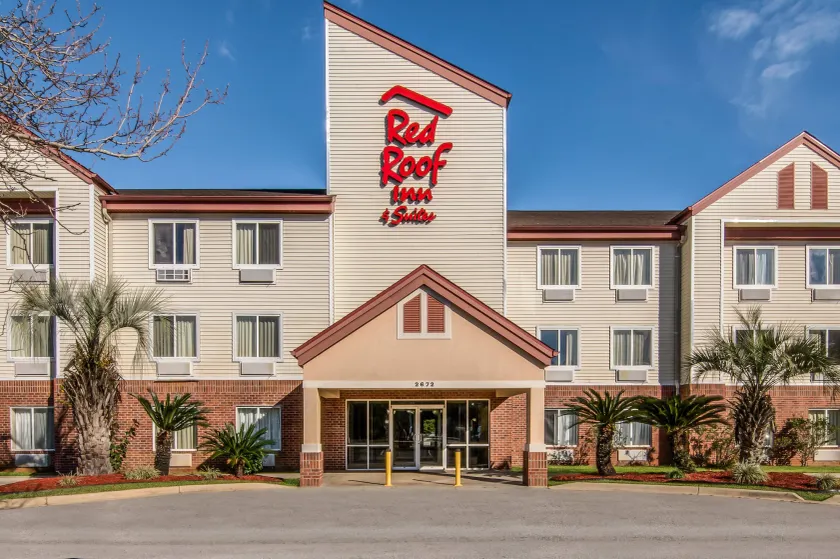 Red Roof Inn & Suites Pensacola East - Milton - Image 1