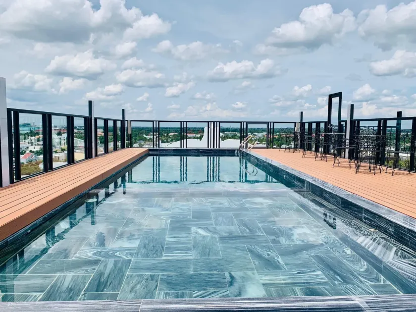 Linh Phuong 6 Hotel - Image 1