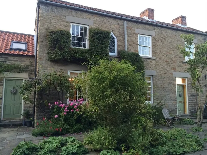 April Cottage - Image 1