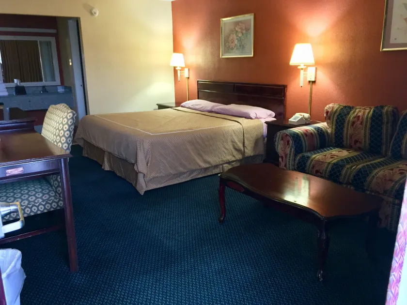 Executive Inn Texarkana - Image 1