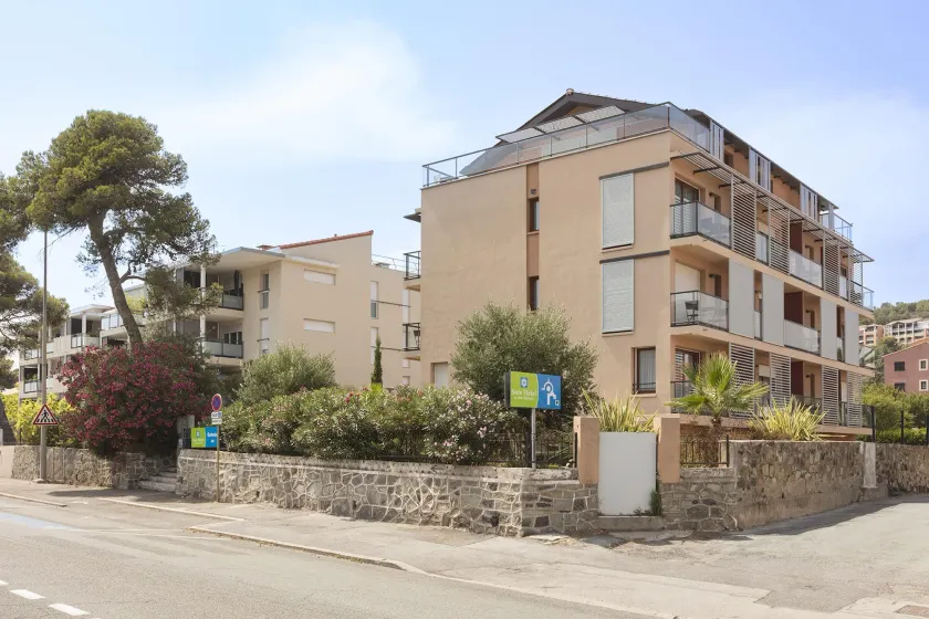 Sure Hotel by Best Western Saint-Raphael Le Dramont - Image 1
