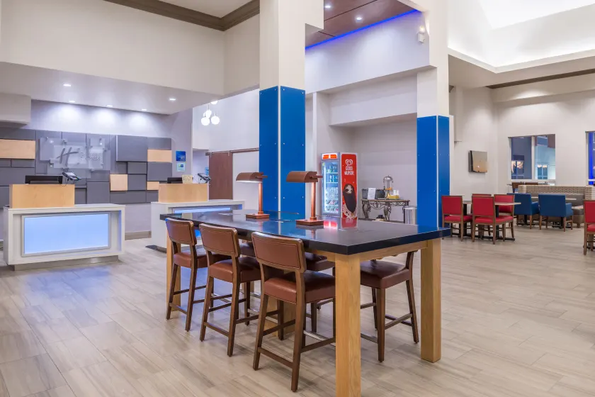 Holiday Inn Express Mystic by IHG - Lobby