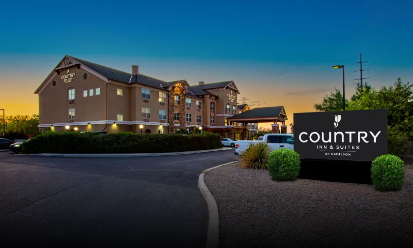 Country Inn & Suites by Radisson, Tucson City Center AZ - Image 1